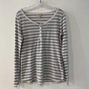 Mossimo striped long sleeve shirt medium